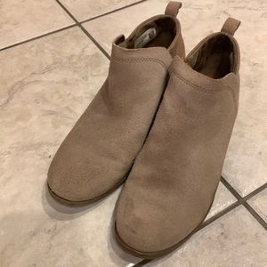TOMS zippered ankle booties